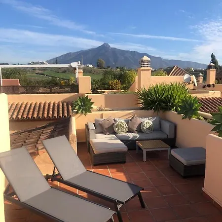 Condes De Iza Nueva Andalucia Сasa de vacaciones *