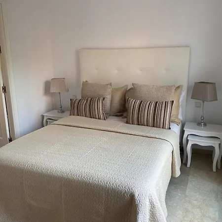 Сasa de vacaciones Condes De Iza Nueva Andalucia *